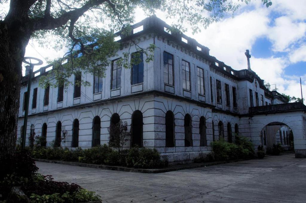 Hotel Veniz - Session Baguio City Ngoại thất bức ảnh
